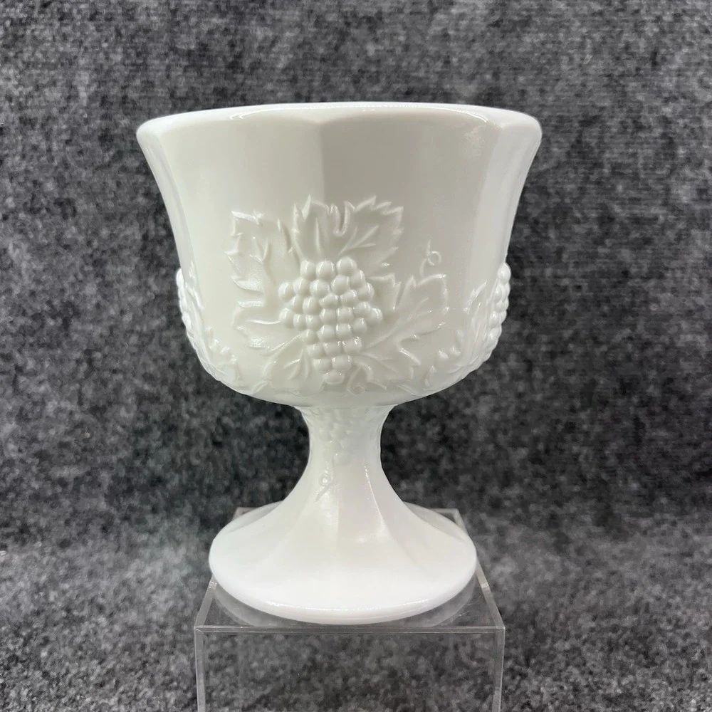 Colony Harvest Milk Glass 6.5